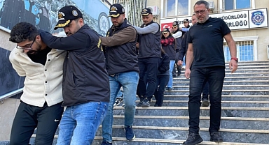 700 Bin dolarlık sınavsız üniversite vurgunu