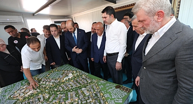 Bakan Kurum: “6 Şubat öncesinden daha güçlü bir Kahramanmaraş inşa ediyoruz”