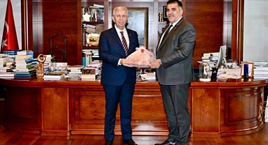 Başkan Karaca’dan Ankara Çıkarması: Mansur Yavaş ile Deprem Sonrası Projeler Masaya Yatırıldı