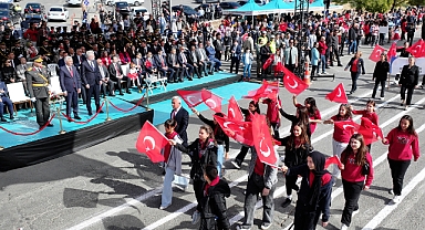 Cumhuriyet’in 101. Yılı Kahramanmaraş’ta coşkuyla kutlandı!