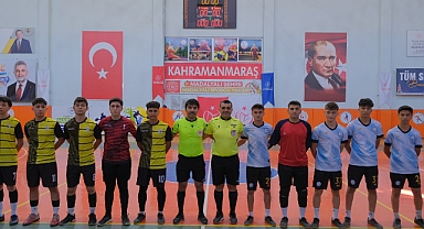Cumhuriyet Spor Şöleni’nde futsal heyecanı başladı!