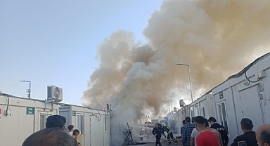 Elbistan'da korkutan Konteyner yangını! Büyük panik yaşandı!