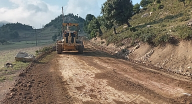 Kahramanmaraş Büyükşehir, Andırın’da11 Mahallenin Yolunu Yeniliyor