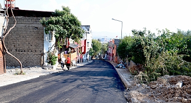 Kahramanmaraş’ta Dumlupınar sakinlerine kaymak gibi yol!