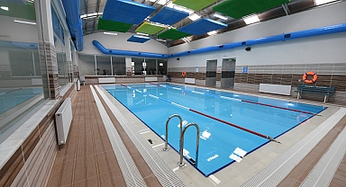 Kahramanmaraş’ta kadınlara özel ücretsiz yüzme kursu başladı!