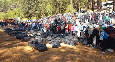 Kahramanmaraş’ta Millet Ormanı atıklardan arındı!
