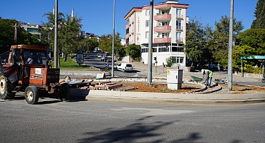 Kahramanmaraş’ta Refüj ve Kavşaklar bir bir yenileniyor!