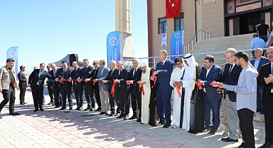 Kahramanmaraş’ta yapılan yeni cami ibadete açıldı!