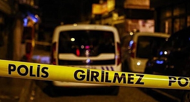 17 yaşındaki genç annesini öldürdü! Babası, amcası, yengesi ve dedesini yaraladı