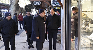 Başkan Akpınar Fırtınadan Etkilenen Esnafı Ziyaret Etti!