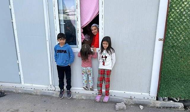 Deprem bölgesinde hayat böyle devam ediyor! 21 ay, 21 metrekare!