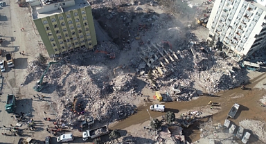 Kahramanmaraş’ta binlerce kişiye mezar olan siteyle ilgili şok rapor! “Binaları zemin değil proje hataları yıkmış!”