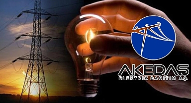 Kahramanmaraş’ta saatlerdir elektrik yok! AKEDAŞ olumsuz hava koşullarının ardına sığındı!