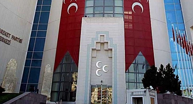 MHP’de üç milletvekili istifa etti!