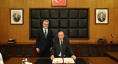 Cumhurbaşkanı Erdoğan, Büyükşehir Belediyesini Ziyaret Etti!