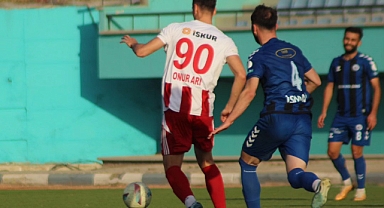 Kahramanmaraş İstiklalspor forvet ile yolları ayırdı!