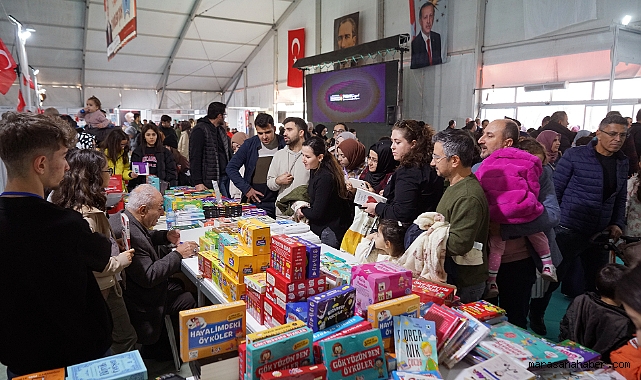 Kahramanmaraş kitap fuarını binlerce kişi ziyaret etti!