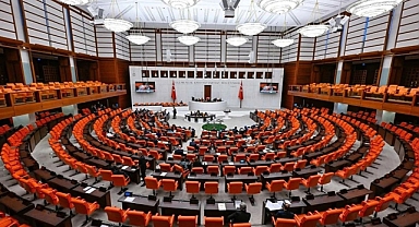 TBMM’de deprem bölgesindeki mücbir sebep araştırma önerisi reddedildi!