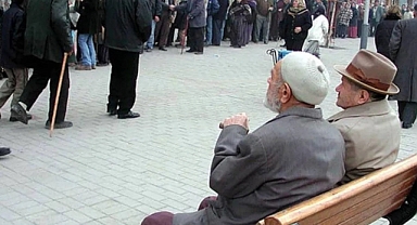 Emekli aylıkları yeniden hesaplandı! 2024 ve 2025 arasında fark açıldı