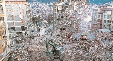 Kahramanmaraş’ta 84 kişiye mezar olan deprem davasında tek tutulu yok!