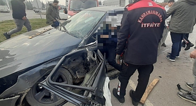 Kahramanmaraş’ta Feci Kaza! Araçta sıkıştılar!