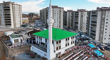 Kahramanmaraş Yenikent’te Yeni Cami ve Taziye Evi Açıldı