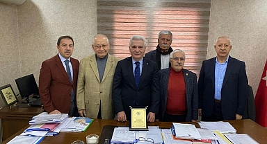 Ankara Kahramanmaraş Dernekler Federasyonu'ndan Kerim Yılmaz’a teşekkür plaketi!