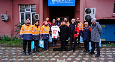 Kahramanmaraş İstiklalspor'dan Deprem Kahramanlarına Minnet Ziyareti