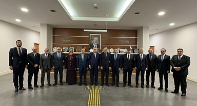 AK Parti Kahramanmaraş Heyeti’nden Ankara Çıkarması: Yeni MYK Üyeleriyle Önemli Görüşmeler Gerçekleştirildi