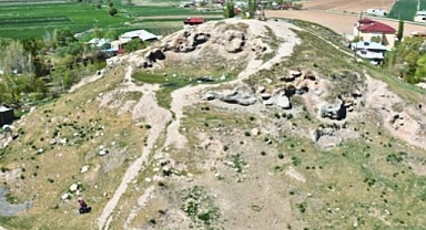 Akbayır-1 Höyük Büyük Til nerededir?