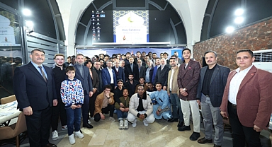 Başkan Toptaş, 63 ülkeden gelen Yedikıta’lı öğrencilerle iftar sofrasında buluştu