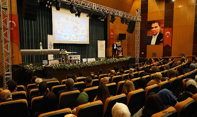Büyükşehir, Teknolojiye İlgi Duyan Gençler İçin Seminer Düzenledi