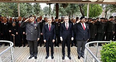 Kahramanmaraş'ta Çanakkale Zaferi'nin 110. Yılı Şehitlikte Anıldı!
