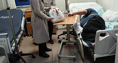 Kahramanmaraş’ta hastalara şifa niyetine hediye dağıtıldı!