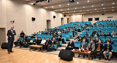 Kahramanmaraş’ta “Suriye İzlenimleri ve Sorumluluklarımız” Konulu Konferans Düzenlendi