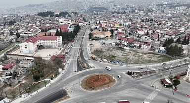 Kahramanmaraş’ta Sütçü İmam Kavşağı’nda Yenilemeleri sürüyor!