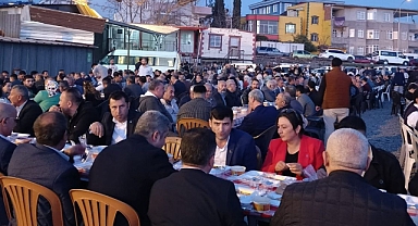 Milli Yol Partisi Onikişubat İlçe Başkanı Ali Akkurt İftar Programına Katıldı