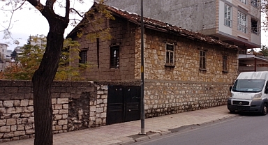 Tarihi Akçakoyunlu Mahallesi nerededir?