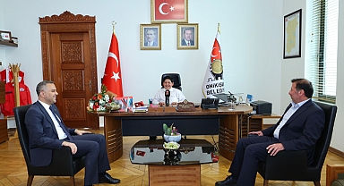Başkan Toptaş, görevi Aras Kağan’a devretti!