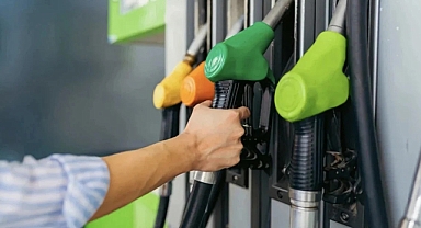 Benzine beklenen zam gelmedi: Gözler otogaza çevrildi