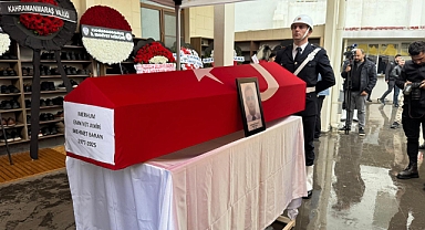 Kahramanmaraş'ta Emniyet Müdür Vekili Mehmet Baran'a Gözyaşlarıyla Veda