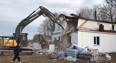 Kahramanmaraş’ta kaçak yapıların tamamı yıkılacak! Vali Ünlüer: