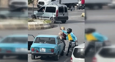 Kahramanmaraş’ta öfkeden deliye döndü, camı çerçeveyi indirdi!