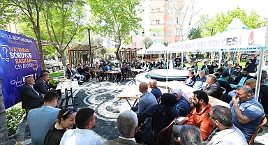 Kahramanmaraş’ta park açık oturum! Vatandaş sordu Başkan yanıtladı!