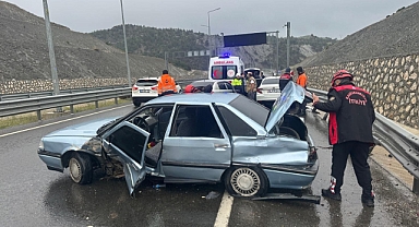 Kahramanmaraş’ta Peş Peşe Kazalar! Sezai Karakoç Tüneli Çıkışında 50 Saniyede 3 Ayrı Trafik Kazası