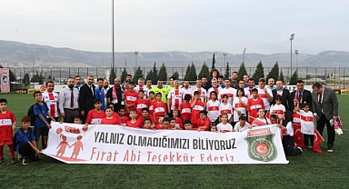 Kahramanmaraş'ta Şehit ve Gazi Çocukları 23 Nisan Coşkusunu Futbol Sahasında Yaşadı!