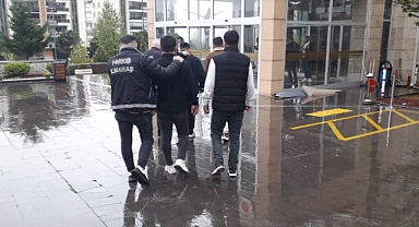 Kahramanmaraş'ta Uyuşturucu Ticareti Operasyonu: 3 Kişi Suçüstü Yakalandı