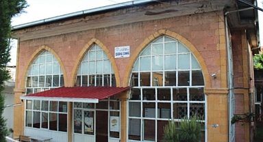 Mimari Yapı Çiçekli Cami Nerede?