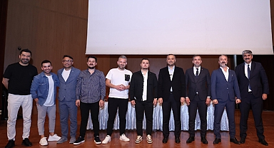 Onikişubat Belediyesi, ‘Kazandıran Taktikler’le ünlü hocaları öğrencilerle buluşturdu!