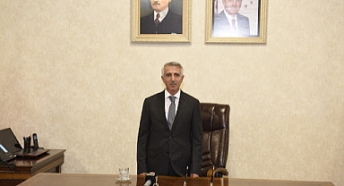 Vali Ünlüer'den 23 Nisan Mesajı: “Geleceğimizin Teminatı Çocuklarımızdır”
